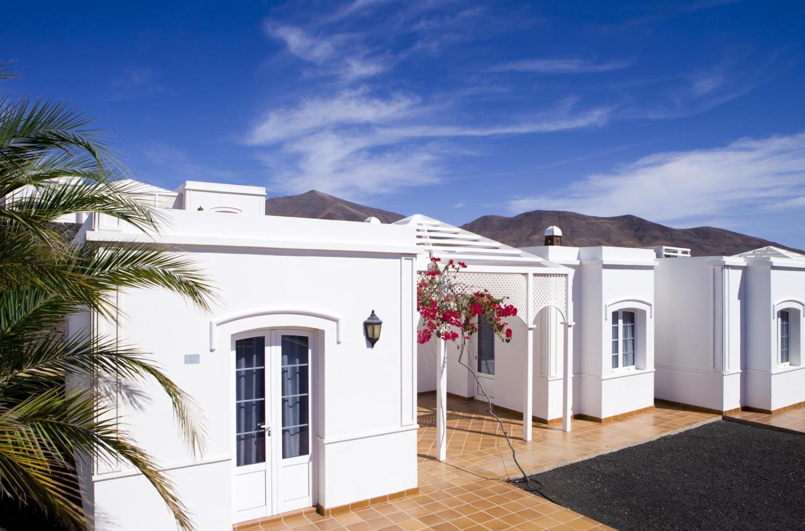 Apartamentos Livvo Coloradamar Playa Blanca  Exterior foto